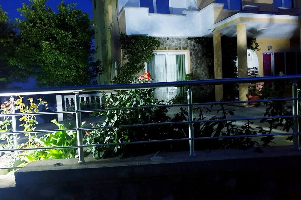 Photo of Patio Balcony in Gjerana