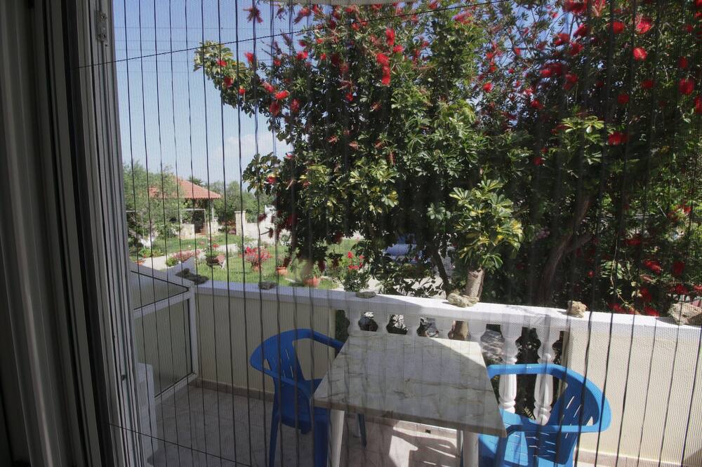 Photo of Patio Balcony in Neromilos