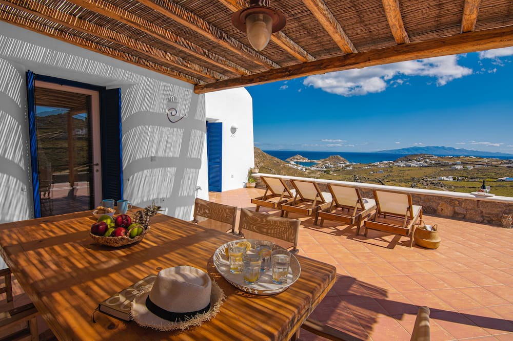 Photo of Patio Balcony in Ano Mera