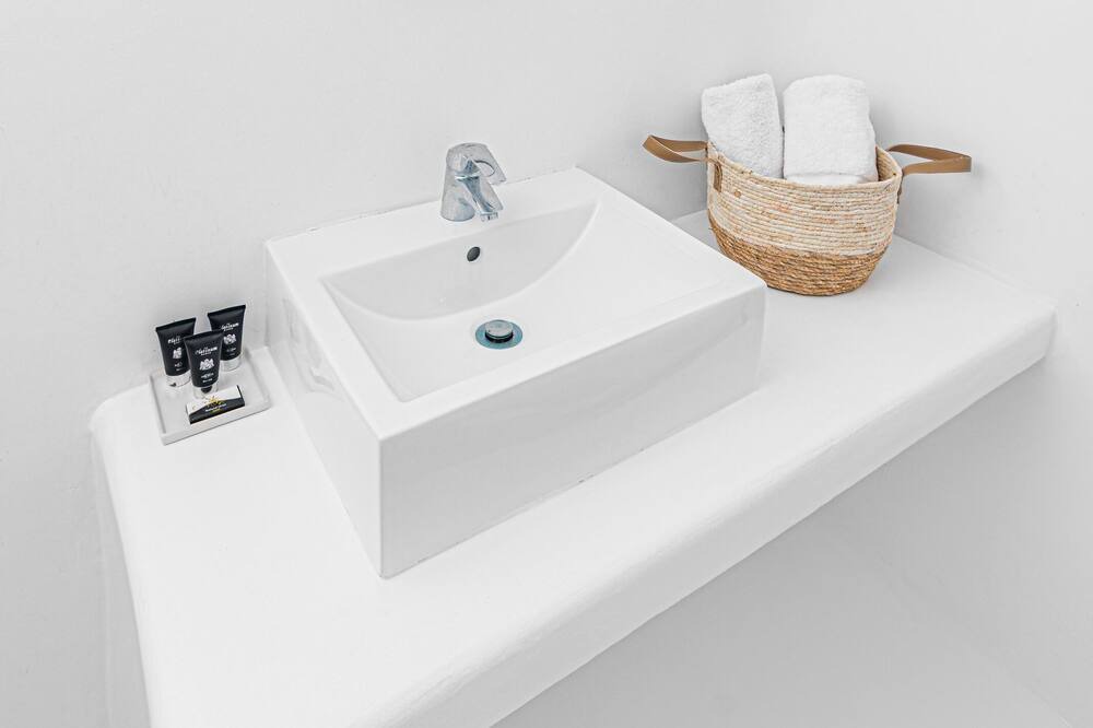 Photo of Bathroom in Ano Mera