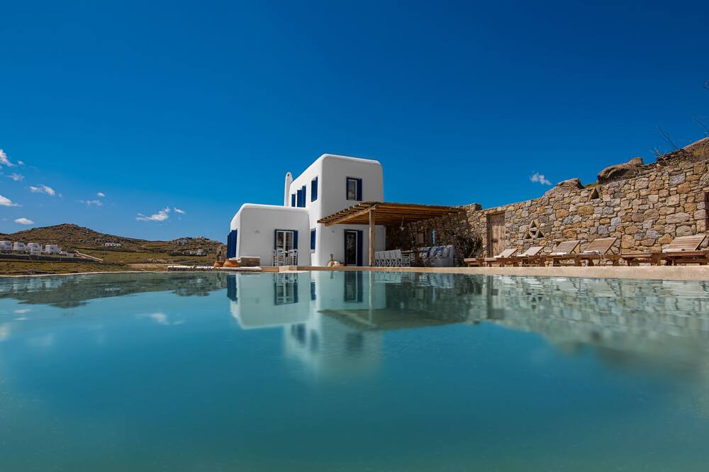 Photo of Outdoor in Ano Mera