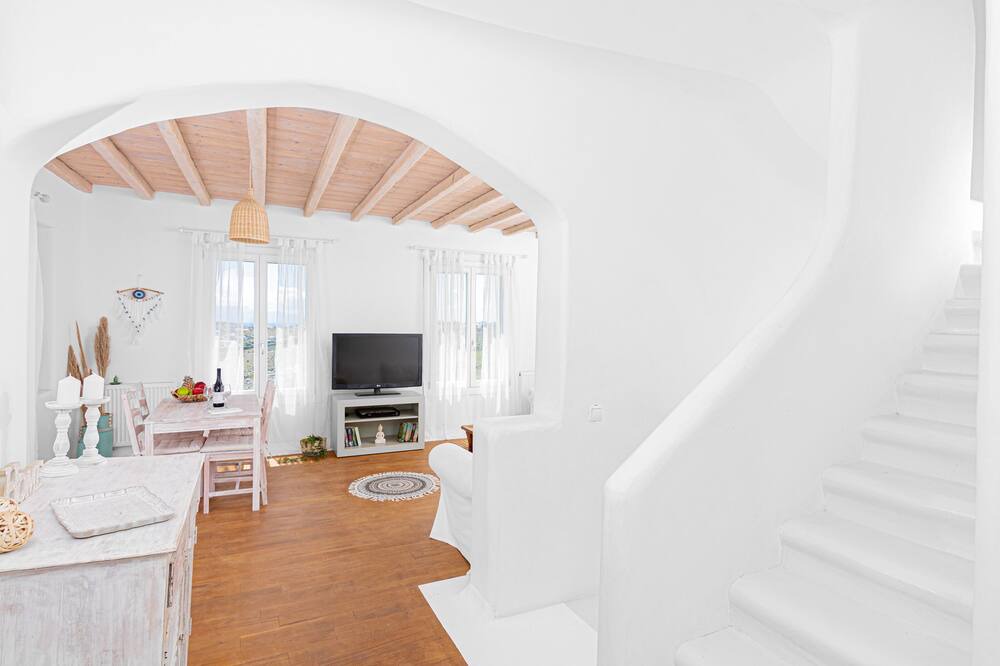 Photo of Livingroom in Ano Mera