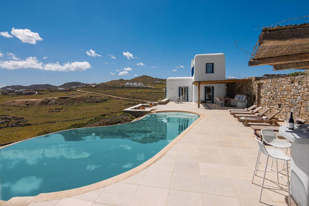 Photo of Outdoor in Ano Mera