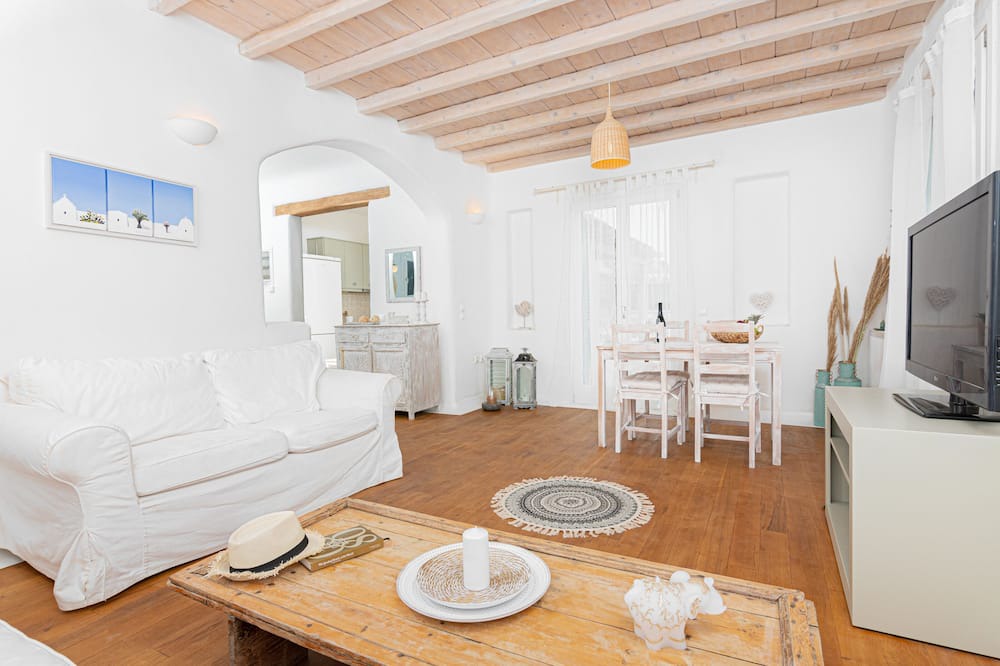 Photo of Livingroom in Ano Mera