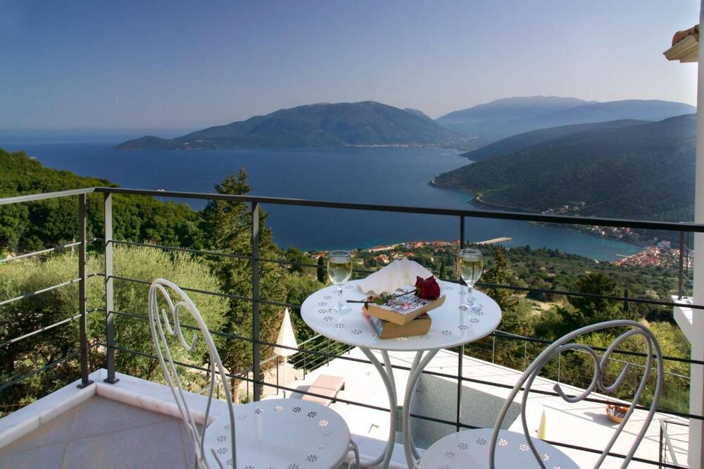 Photo of Patio Balcony in Aetos