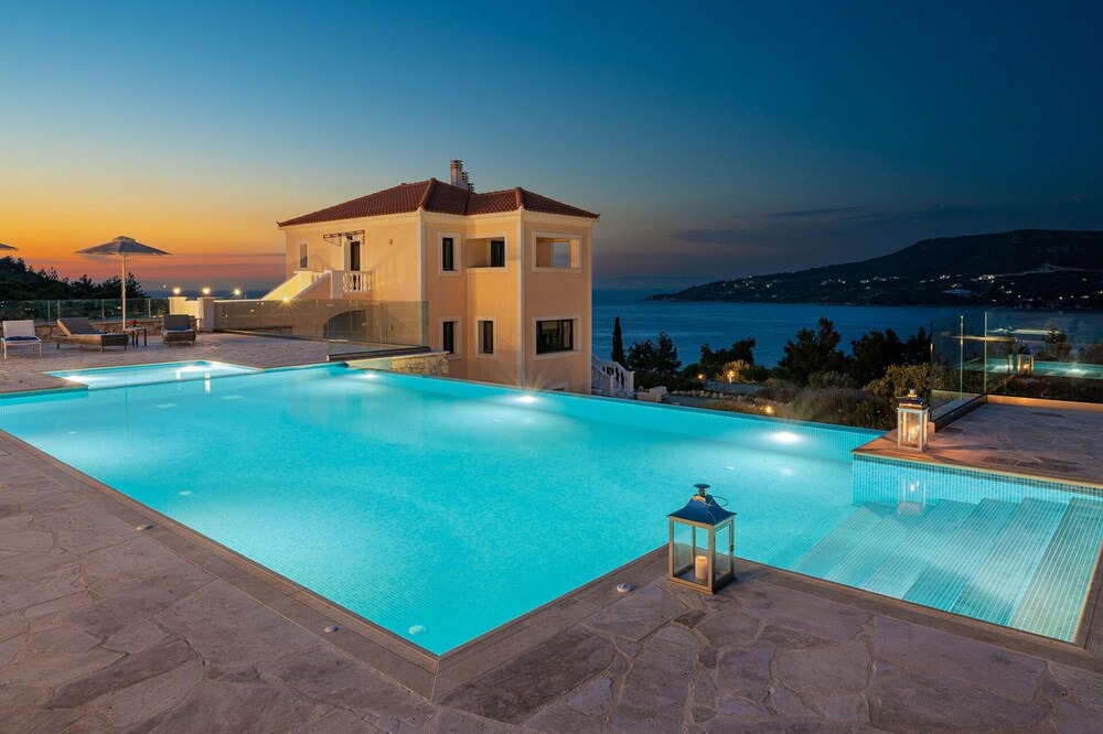 Photo of Outdoor in Samos Town