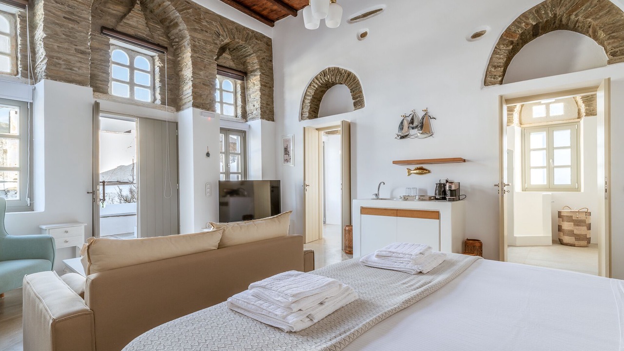 Photo of Bedroom in Exomvourgo
