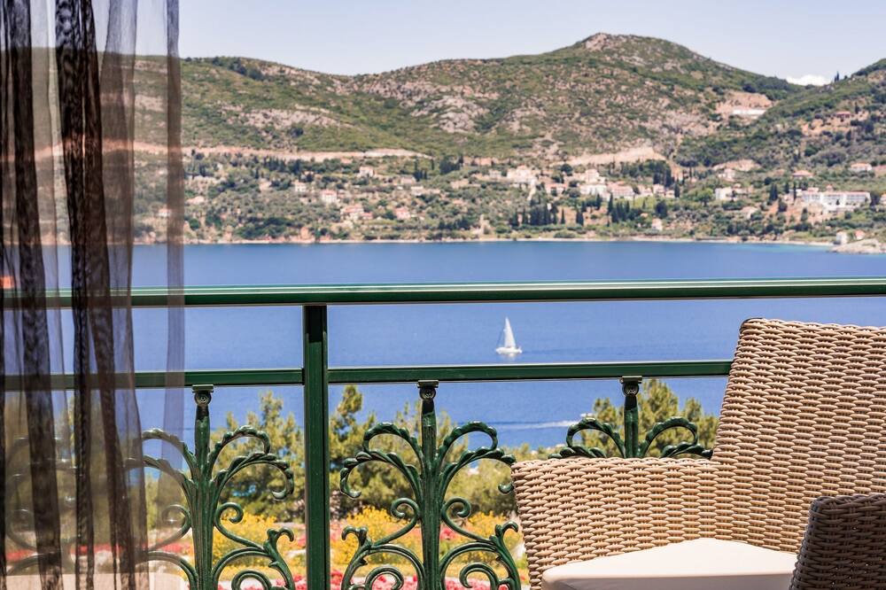 Photo of Patio Balcony in Samos Town