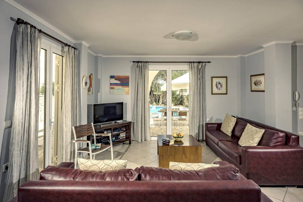 Photo of Livingroom in Agrilia
