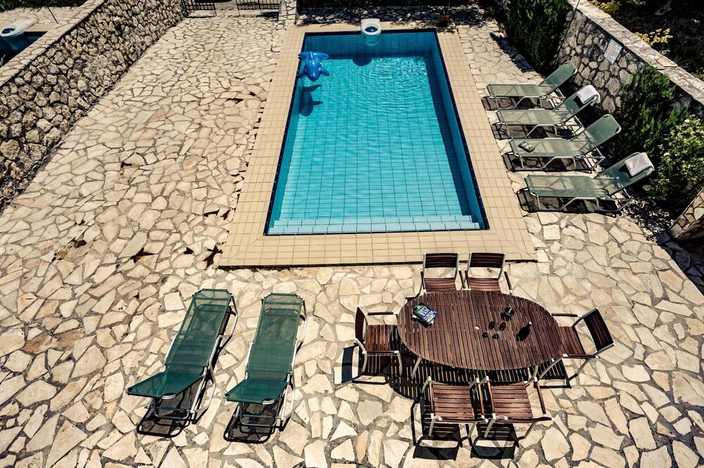 Photo of Outdoor in Agrilia
