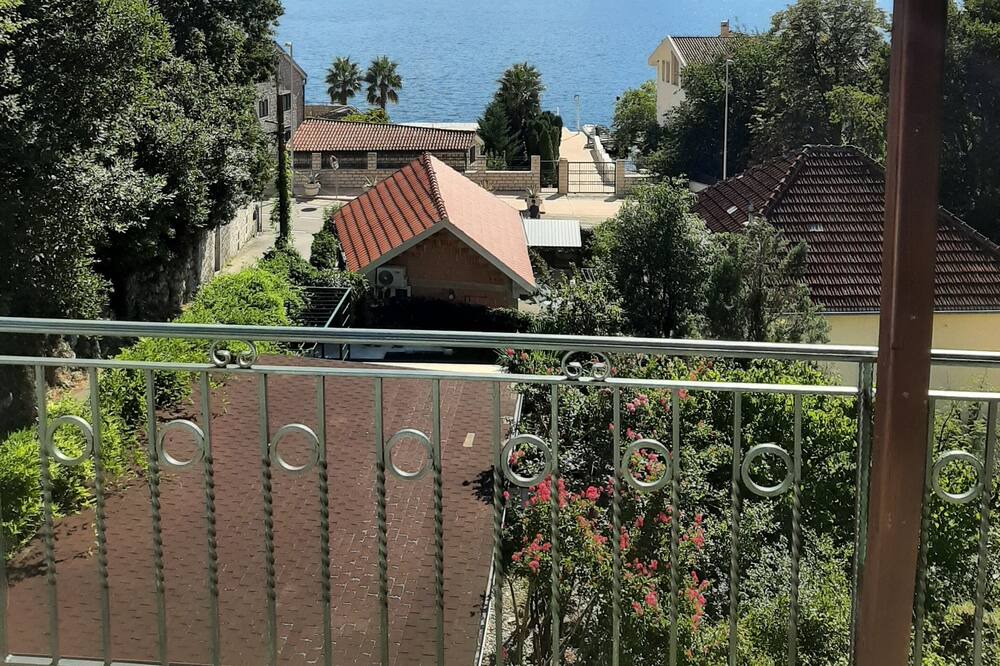 Photo of Patio Balcony in Orahovac