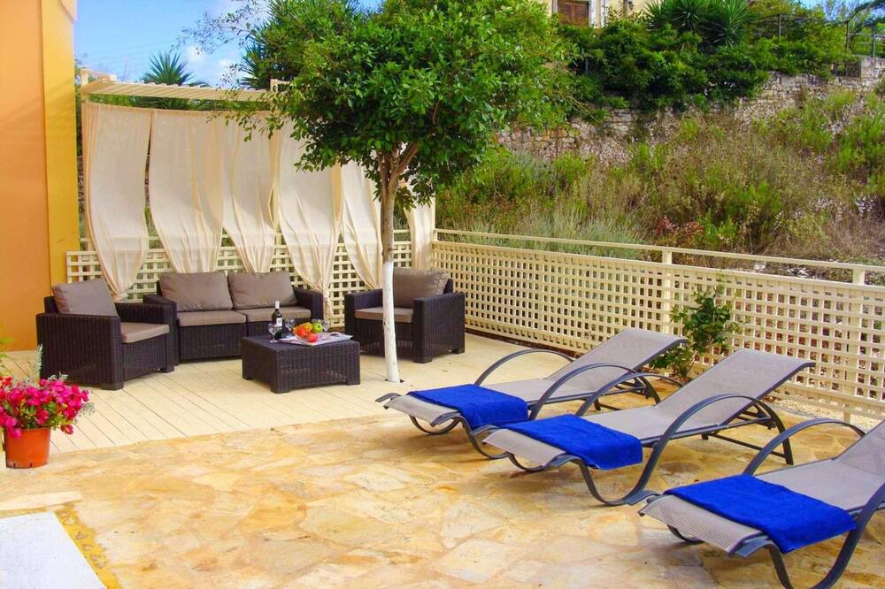 Photo of Patio Balcony in Katsarata