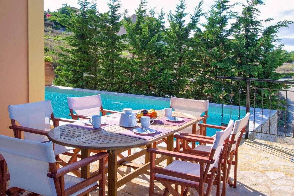 Photo of Patio Balcony in Katsarata