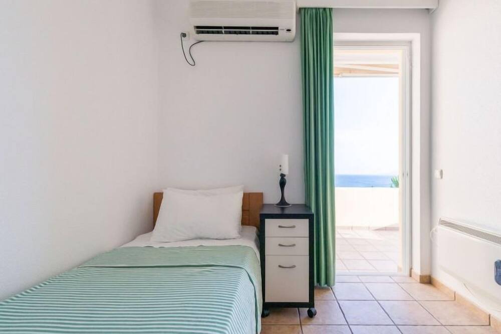Photo of Bedroom in Lavreotiki