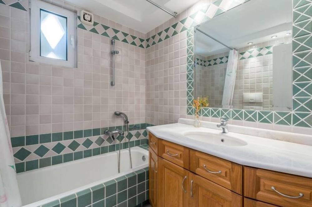 Photo of Bathroom in Lavreotiki