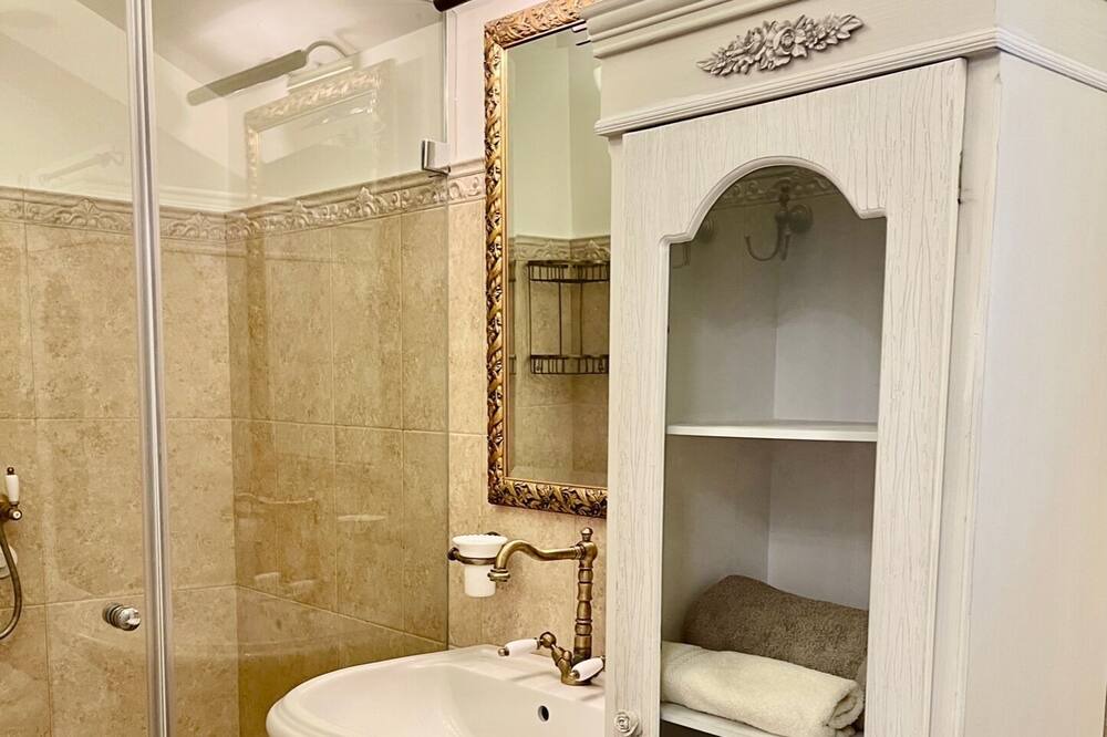 Photo of Bathroom in Prcanj