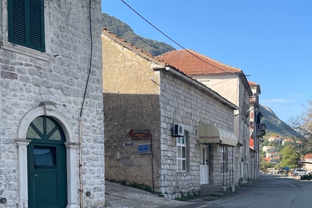 Photo of Outdoor in Prcanj