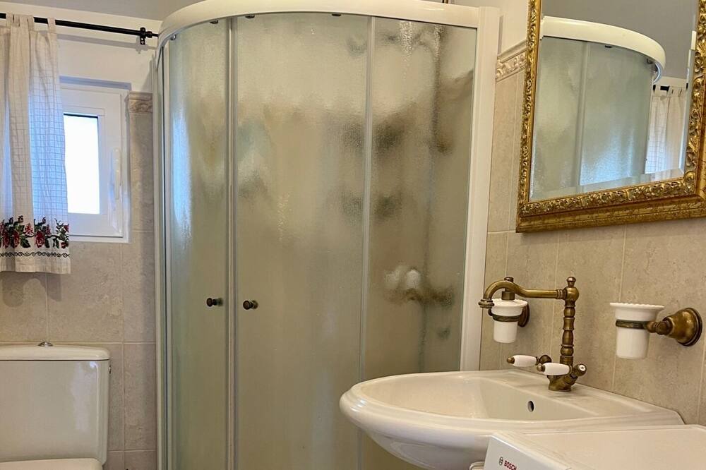Photo of Bathroom in Prcanj