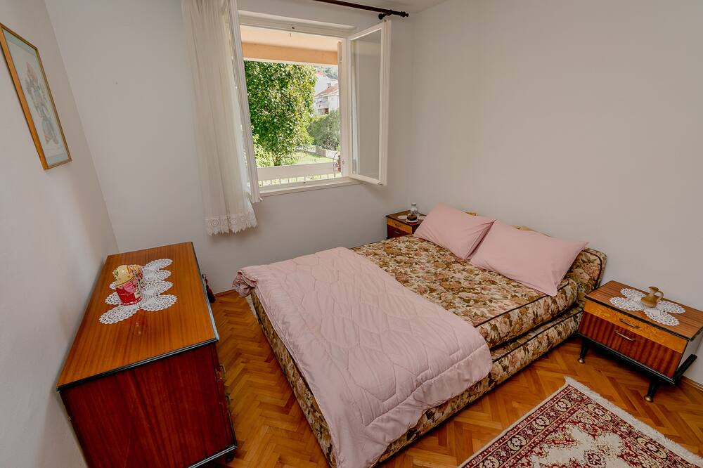 Photo of Bedroom in Topla