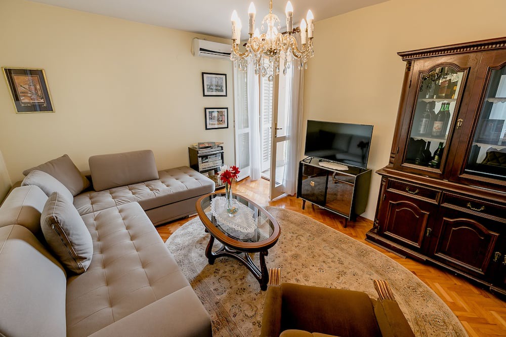 Photo of Livingroom in Topla