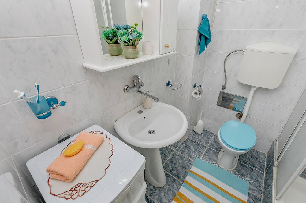Photo of Bathroom in Topla