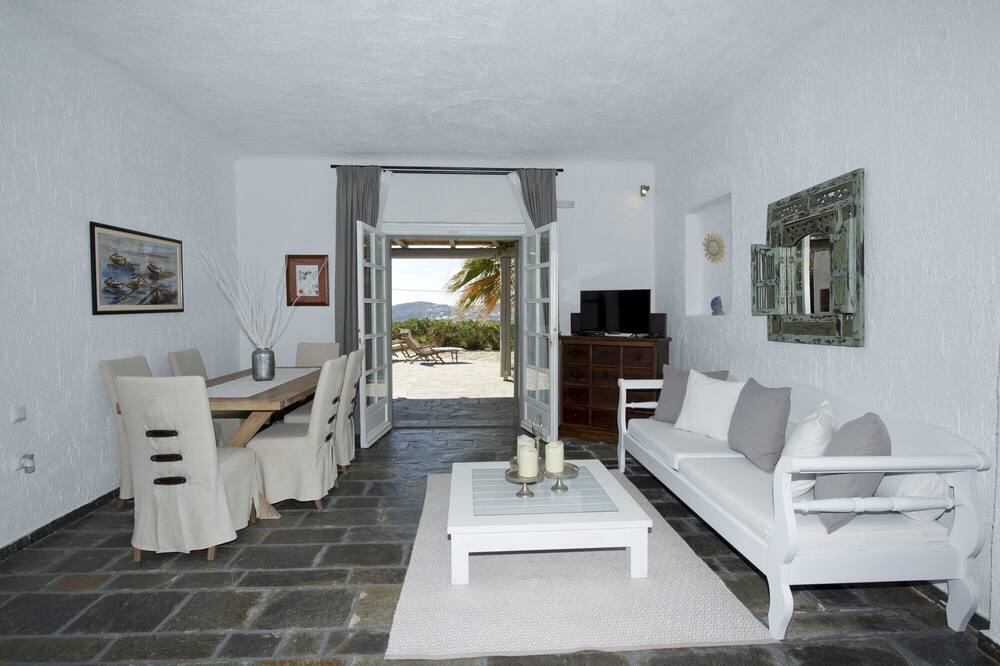 Photo of Livingroom in Kalafatis