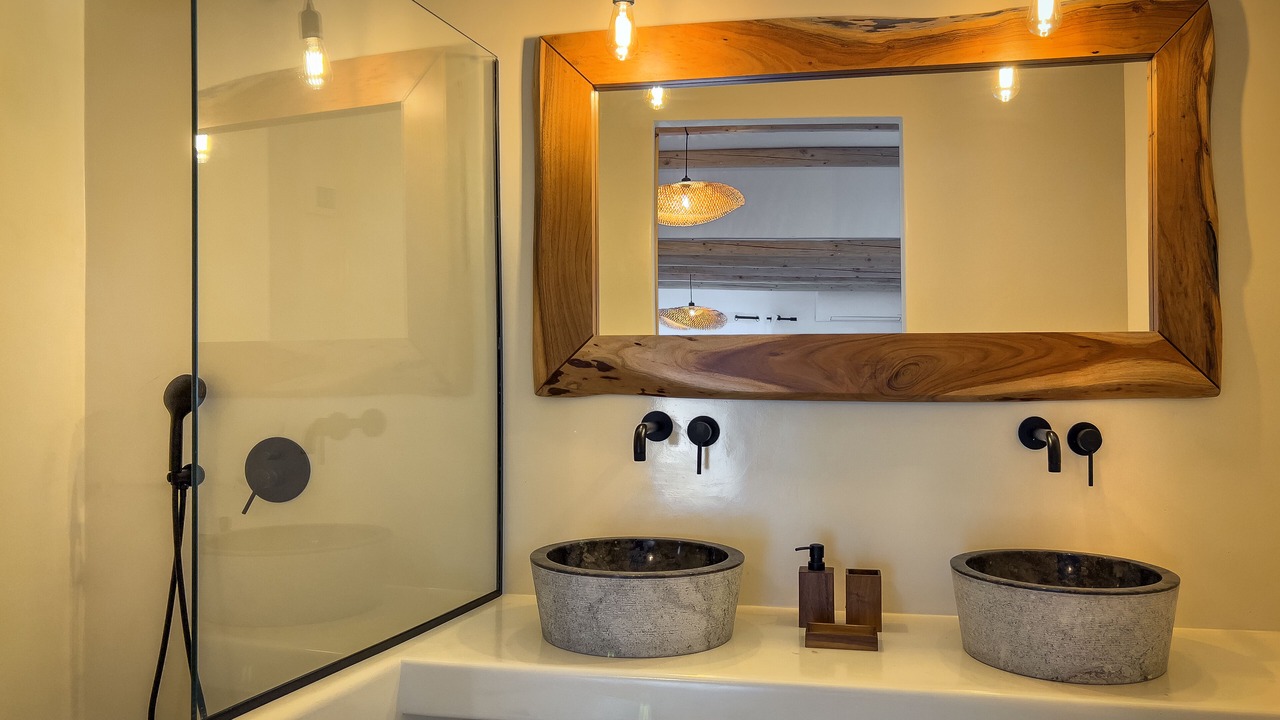 Photo of Bathroom in Folegandros