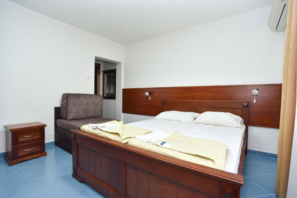 Photo of Bedroom in Canj