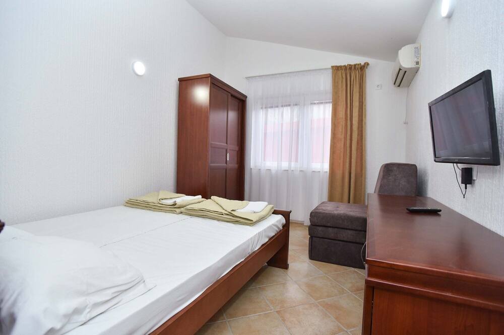 Photo of Bedroom in Canj