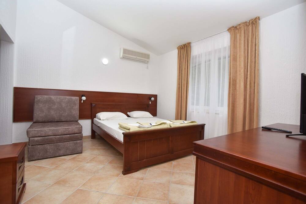 Photo of Bedroom in Canj