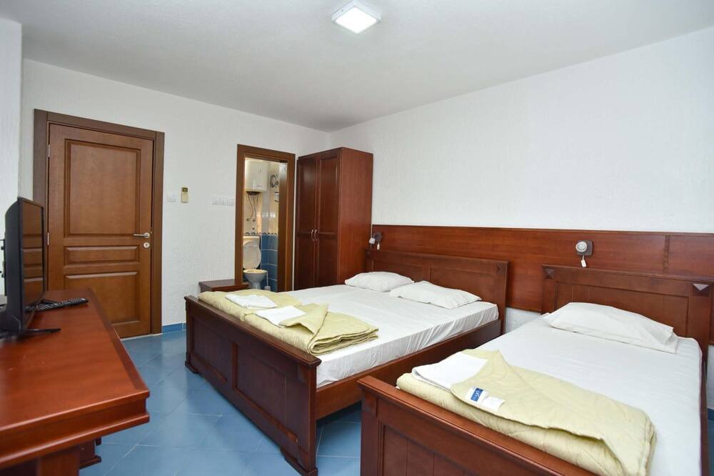 Photo of Bedroom in Canj