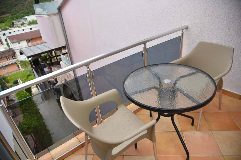 Photo of Patio Balcony in Canj