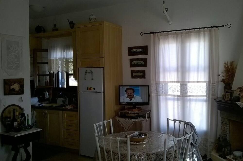 Photo of Kitchen in Moutsouna