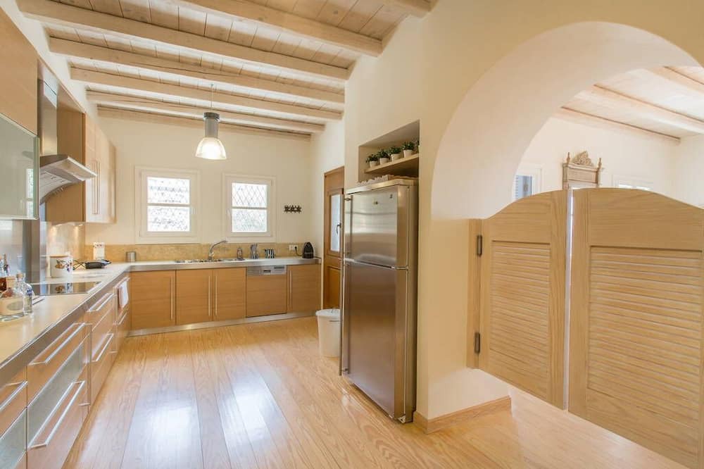 Photo of Kitchen in Agios Romanos