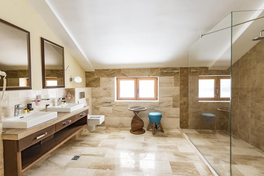 Photo of Bathroom in Tomicici