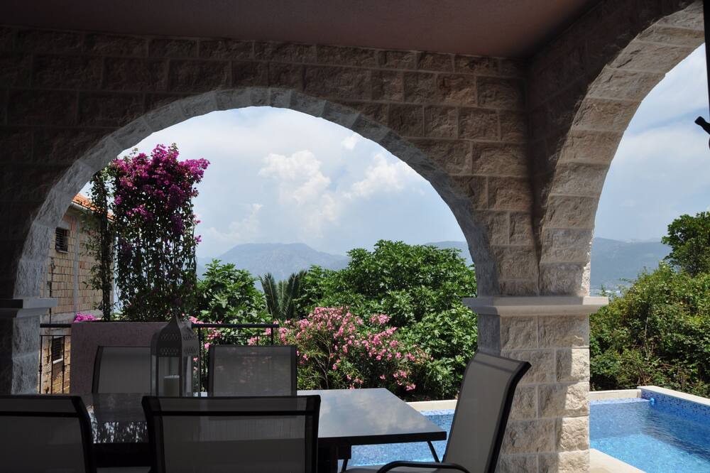 Photo of Patio Balcony in Krasici