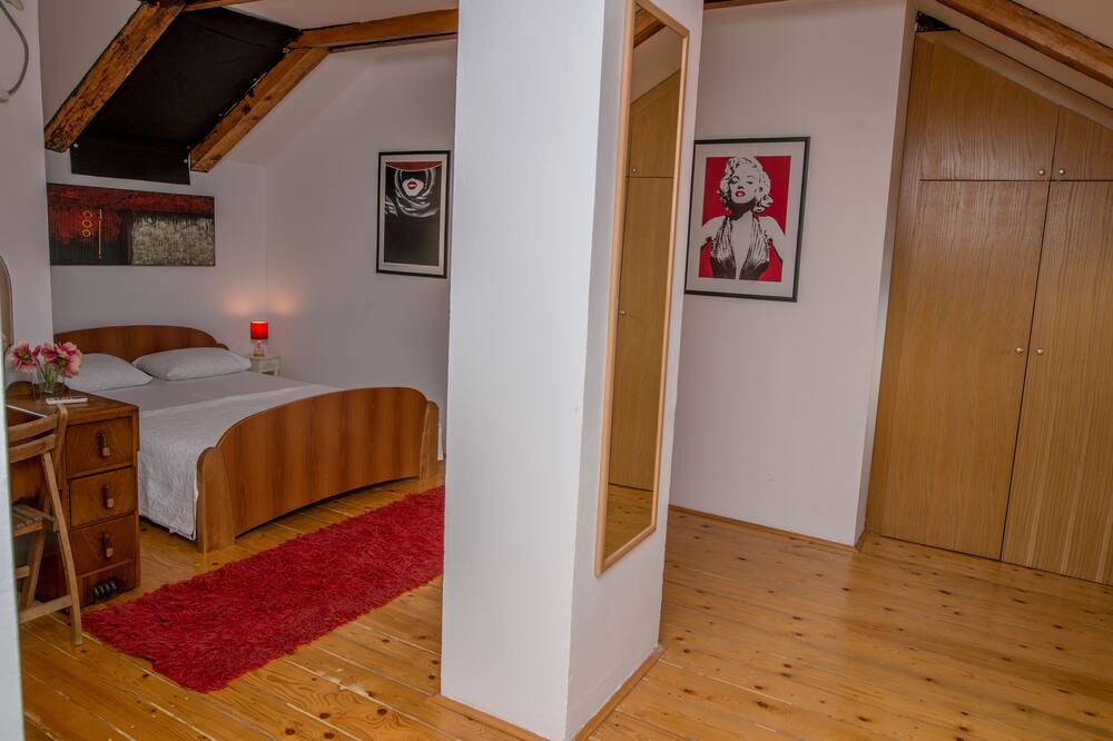 Photo of Bedroom in Tomicici