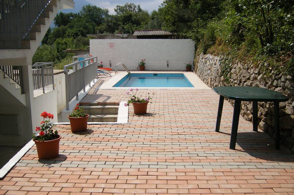 Photo of Outdoor in Prcanj
