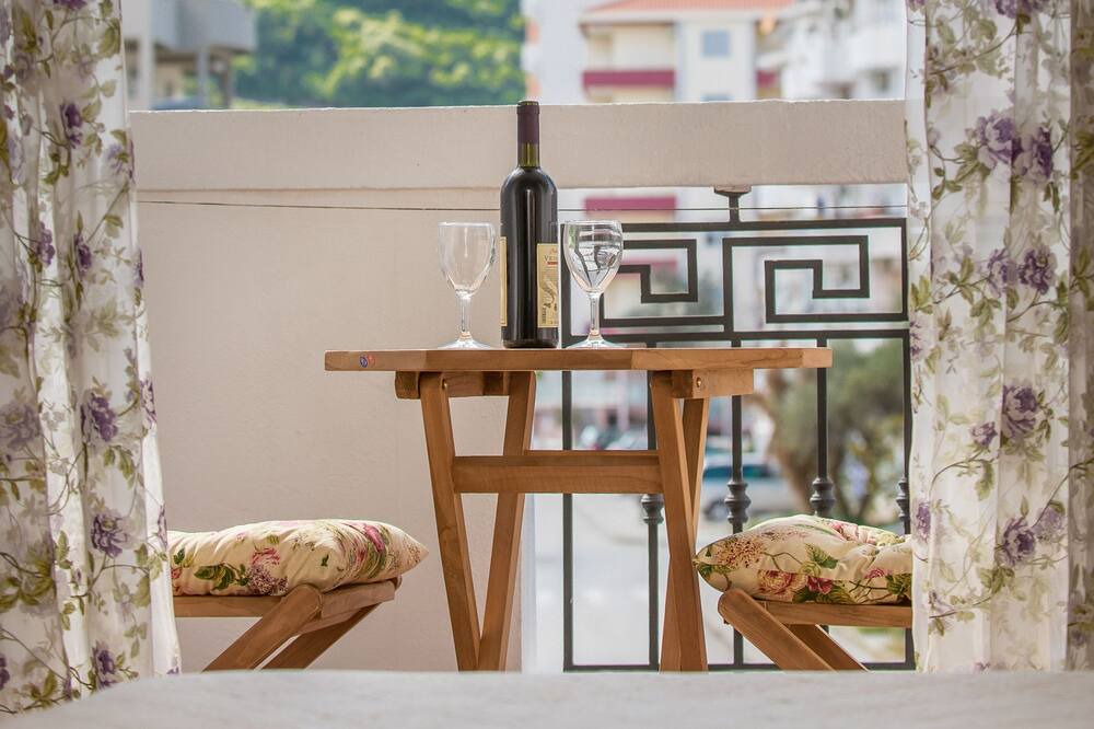 Photo of Patio Balcony in Maini