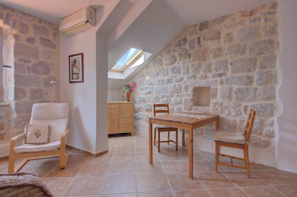 Photo of Livingroom in Perast