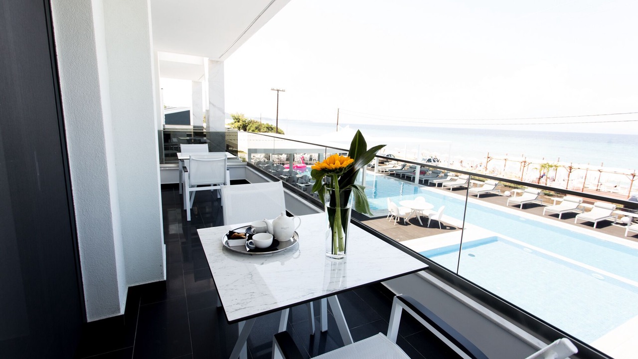 Photo of Patio Balcony in Polichrono