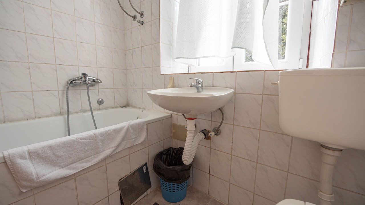 Photo of Bathroom in Muo