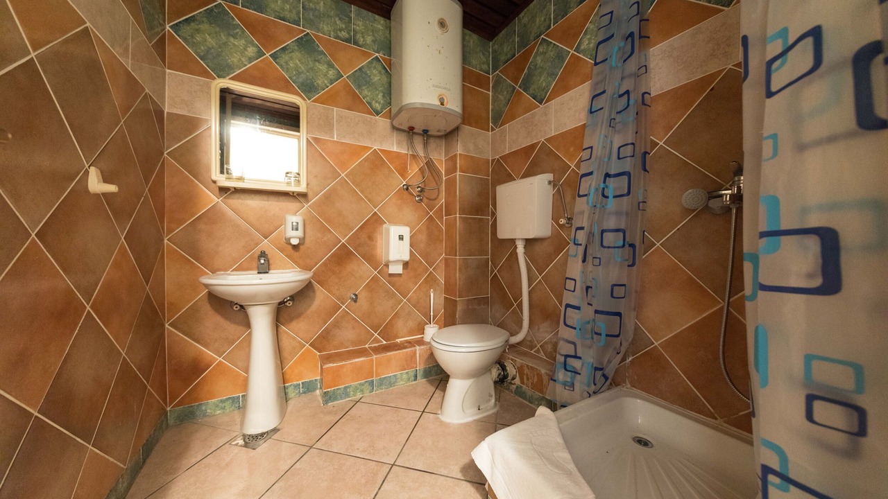 Photo of Bathroom in Muo