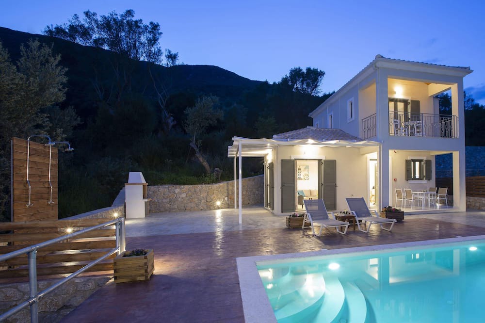 Photo of Outdoor in Evgiros