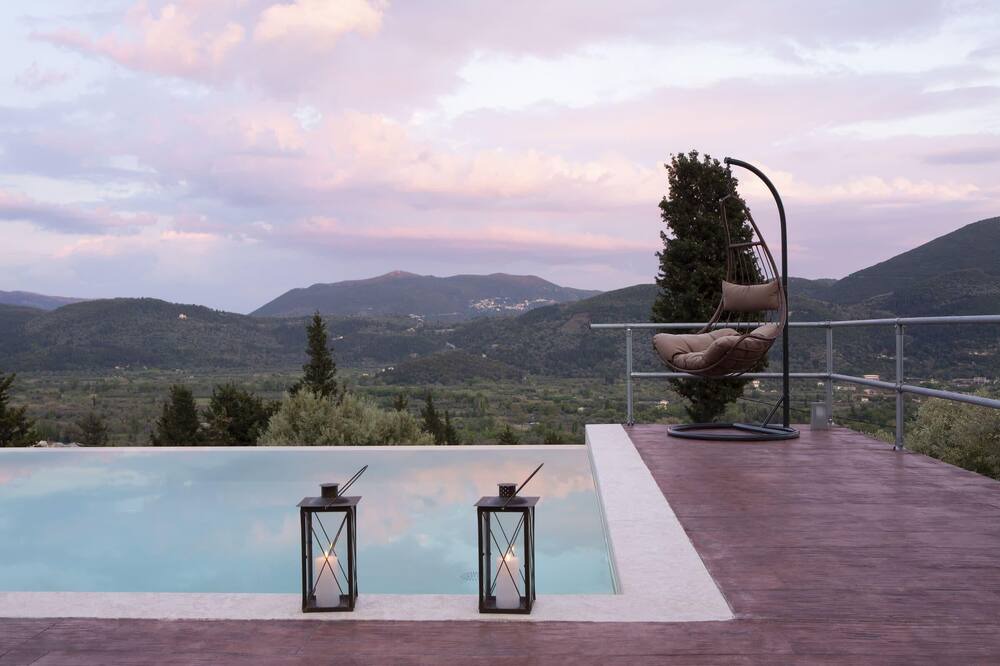 Photo of Outdoor in Evgiros