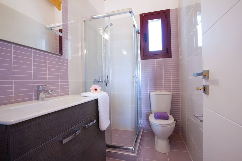 Photo of Bathroom in Evgiros