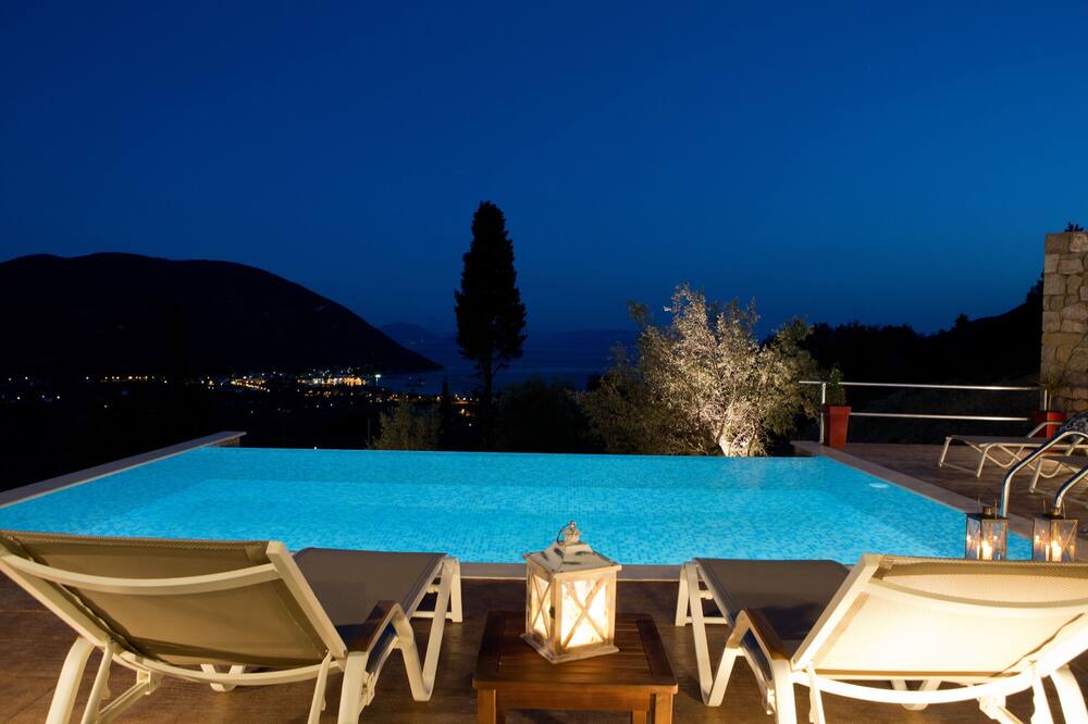 Photo of Outdoor in Evgiros