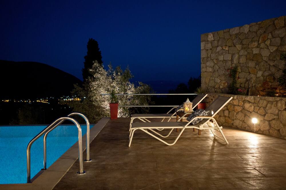 Photo of Patio Balcony in Evgiros