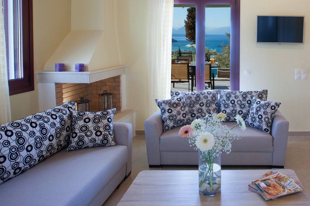 Photo of Livingroom in Evgiros