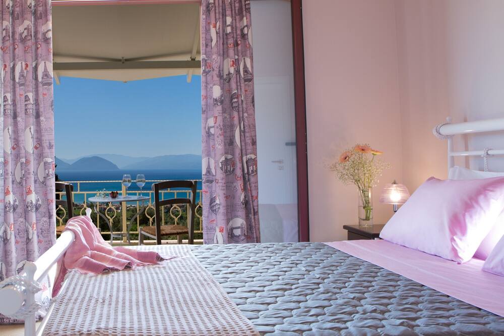 Photo of Bedroom in Evgiros